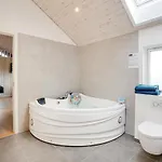 Four-bedroom In 오더