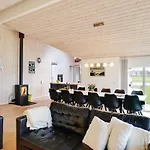 Four-bedroom In 펜션