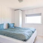 펜션 Four-bedroom In 오더