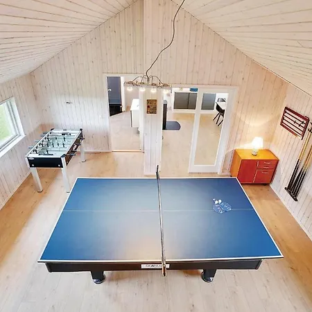 Awesome Home In Odder With Kitchen 欧德尔